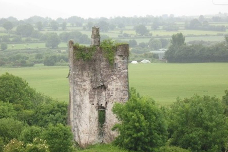 Coolnamuck Castle, Republic of Ireland, Ireland